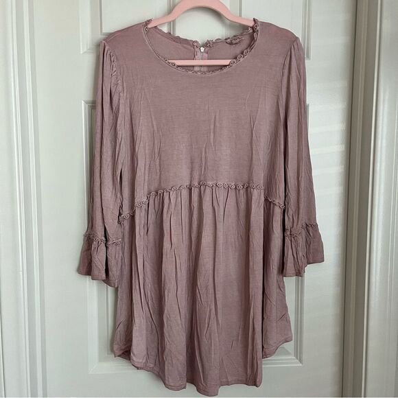 NEW Pol Boho Crochet Trim Back Exposed Zip Tunic Top Large - Picture 3 of 9